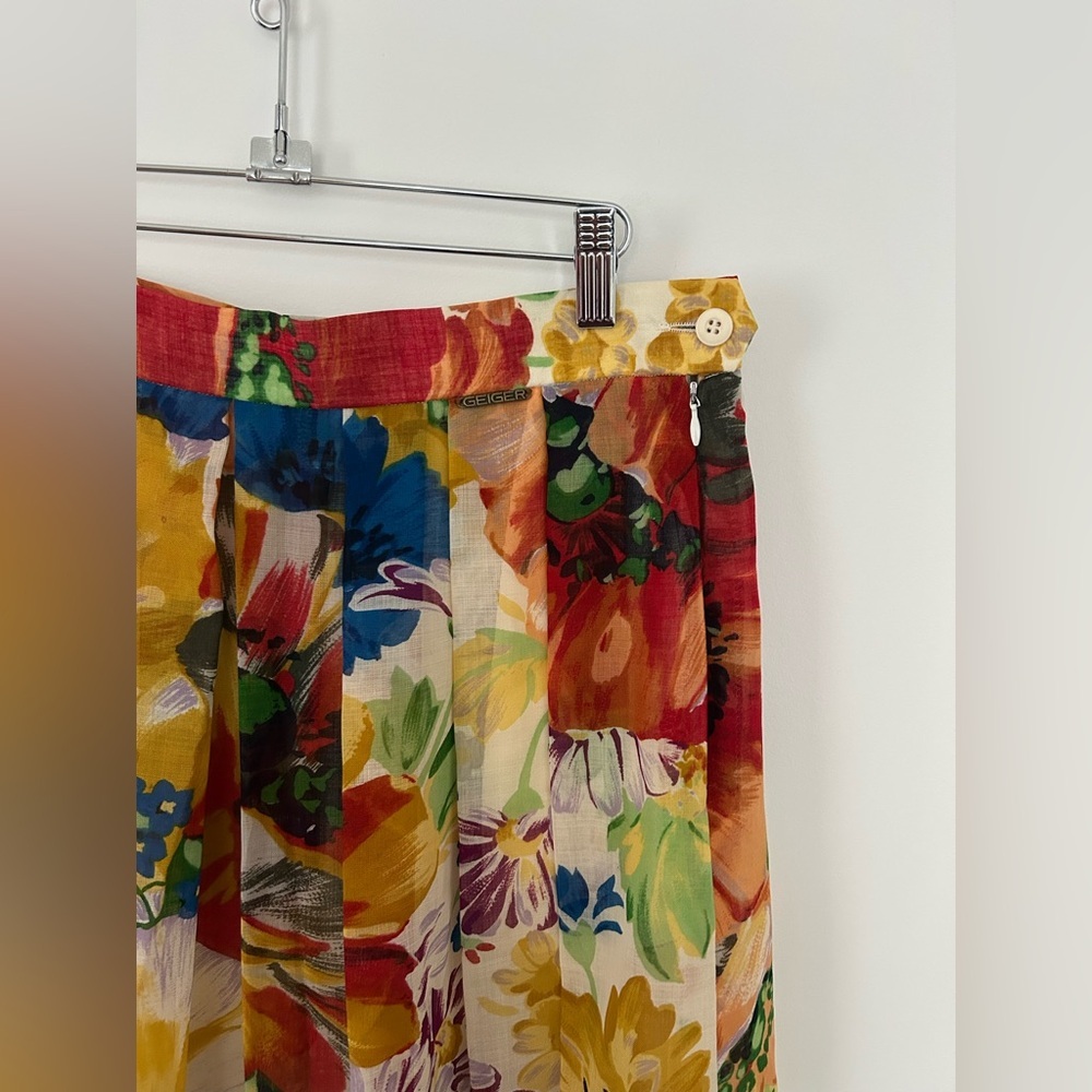 Vintage GEIGER Austrian Fine New Wool Colorful floral Pleated Skirt - Picture 3 of 11